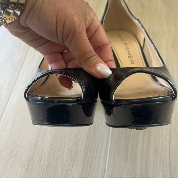 Marc Fisher Tumbler Peep Toe heels Size 7 - Picture 3 of 9